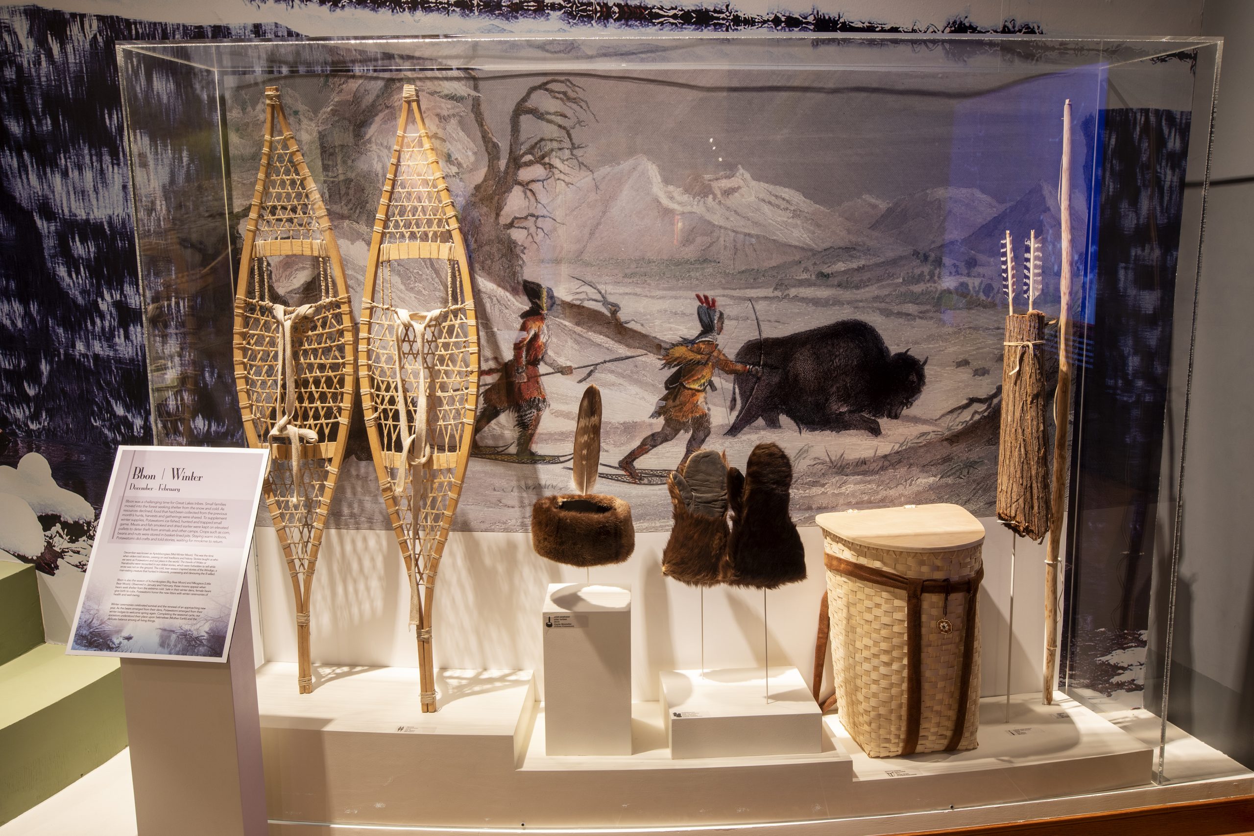 Gété Neshnabek Zhechgéwen [bbon] gallery 2017 courtesy: Cultural Heritage Center